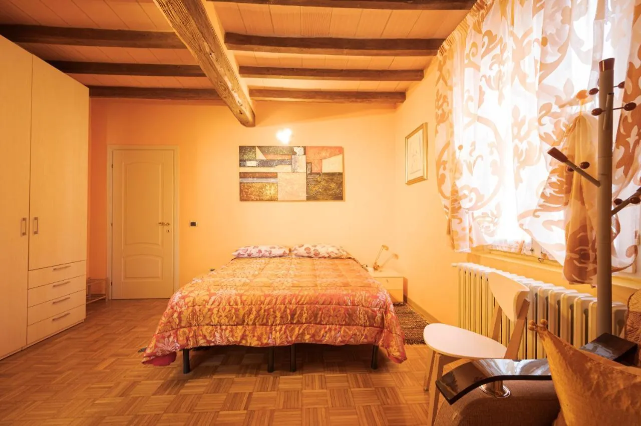 La Fossetta B&B Torrile Couette-café